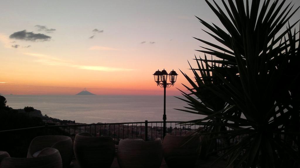 Villa Del Conte Drapia Buitenkant foto